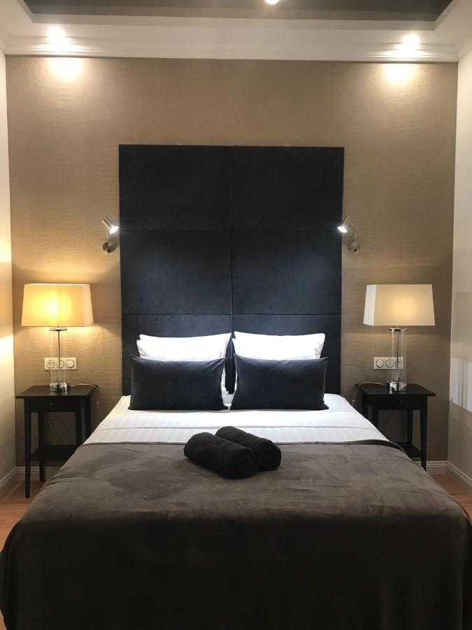 Lazare Maison De Maitre , Appartements De Standing Avec Parking Privatif A Seulement 7 Minutes A Pied Du Centre Historique De Beziers Luaran gambar