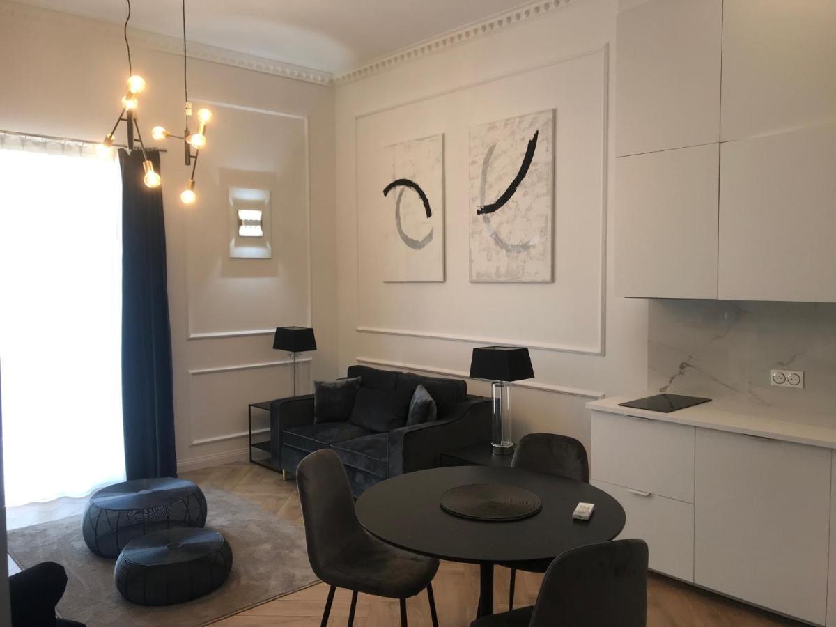 Lazare Maison De Maitre , Appartements De Standing Avec Parking Privatif A Seulement 7 Minutes A Pied Du Centre Historique De Beziers Luaran gambar