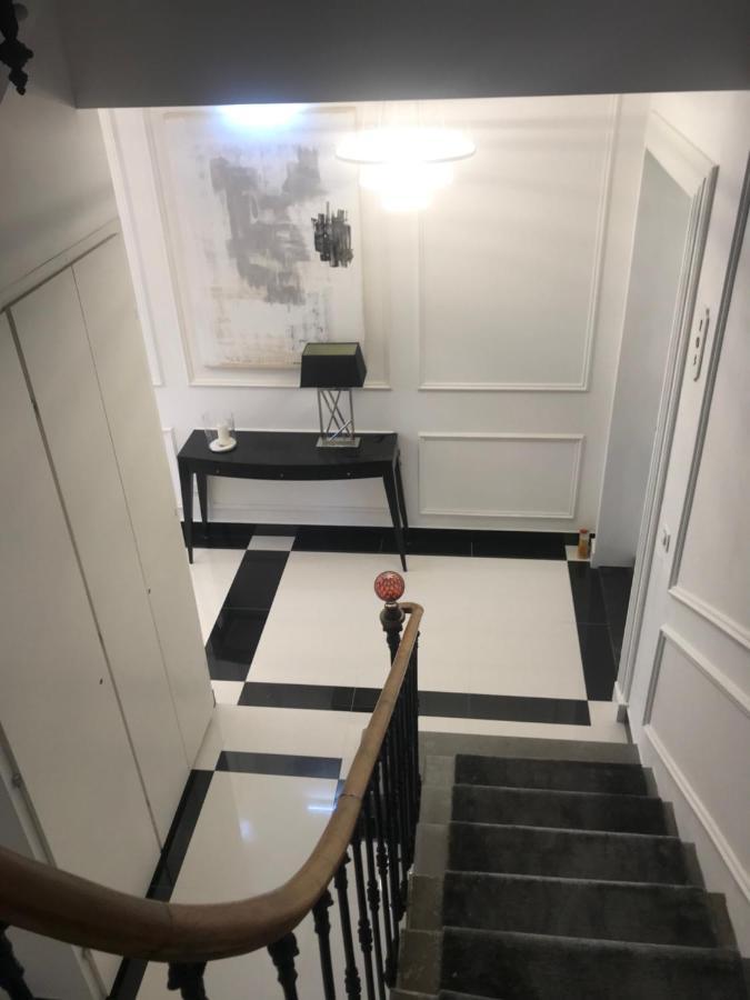 Lazare Maison De Maitre , Appartements De Standing Avec Parking Privatif A Seulement 7 Minutes A Pied Du Centre Historique De Beziers Luaran gambar